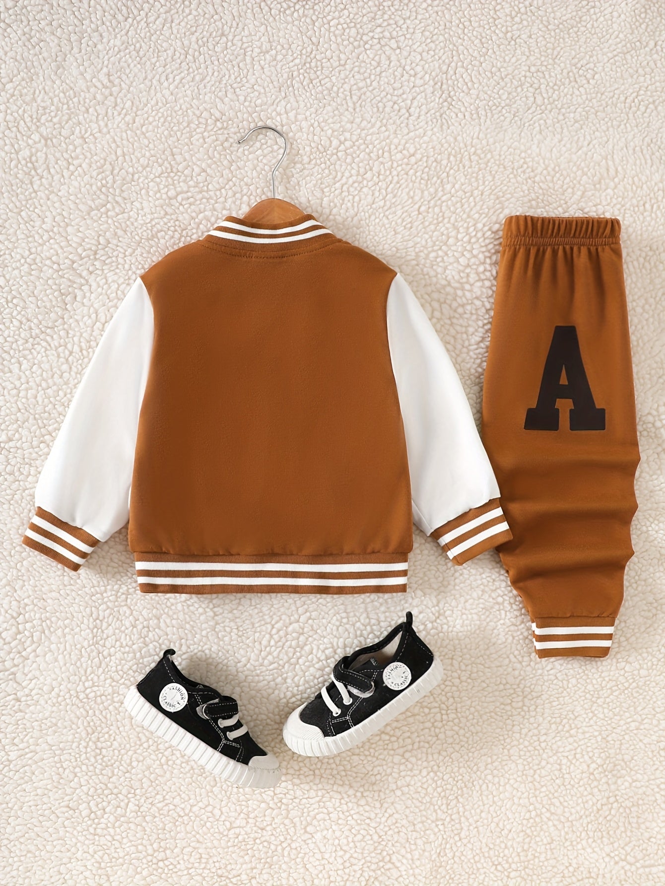 2pcs Boys' Casual Polyester Varsity Jacket and Joggers Set, Crew Neck, Slight Stretch Fabric