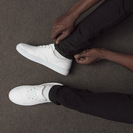 Men’s lace-up Sneakers In White